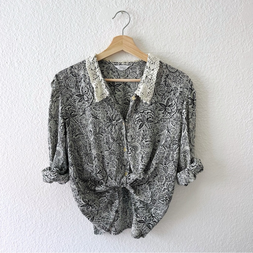 Japanese Floral Lace Collar Button Down Blouse
